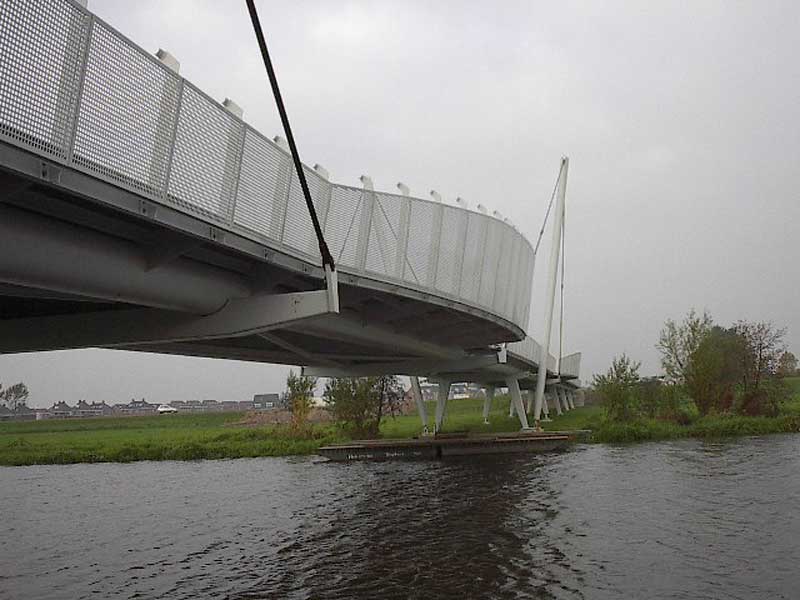 Fiets-voetgangersbrug te Hardenberg